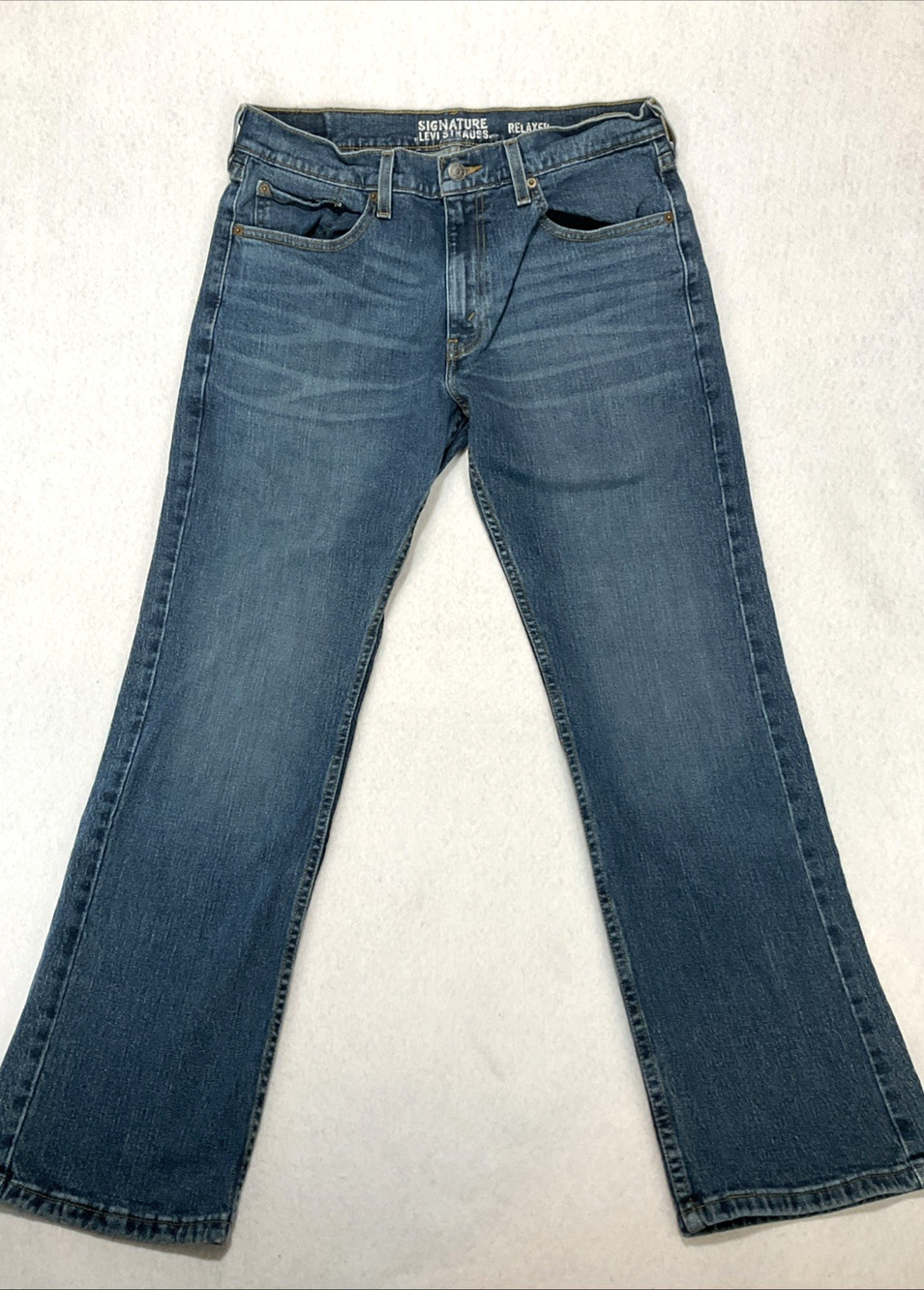 Signature by Levi Strauss Men Relaxed Fit Straight Jeans 33x30 Medium Dark Wash
